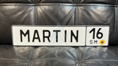      "Martin 16"