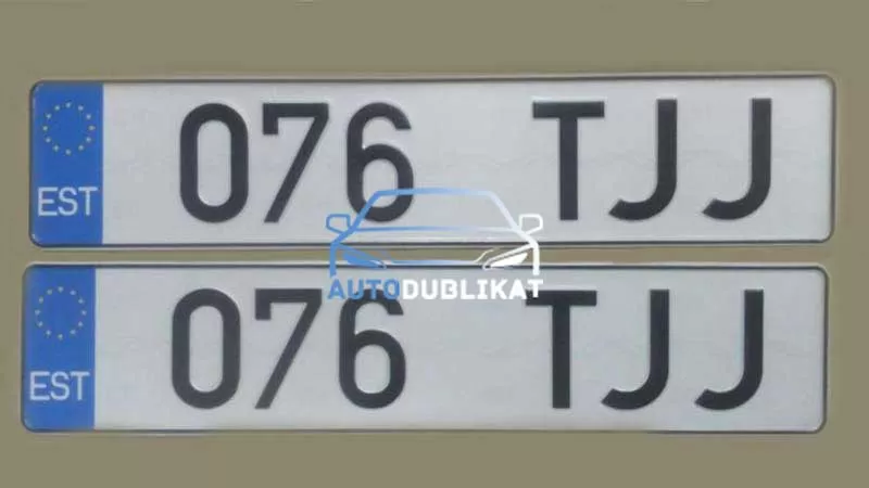 Парный комплект номеров для машин Эстонии