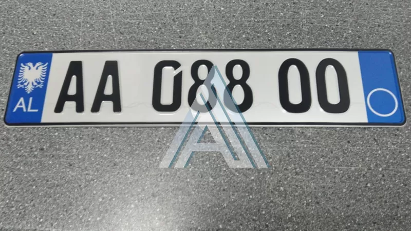 Албанский номерной регистрационный знак на авто
